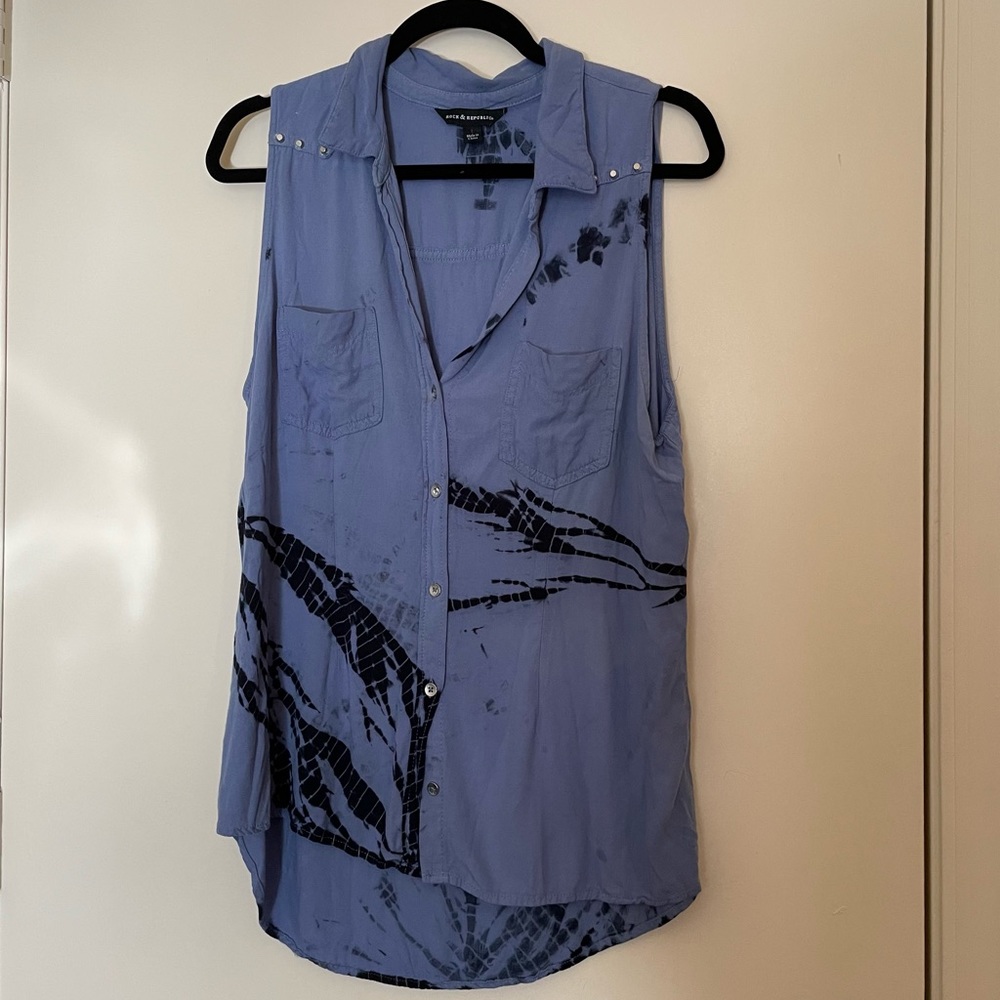 Rock & Republic button up blue tie dye tank with studs!